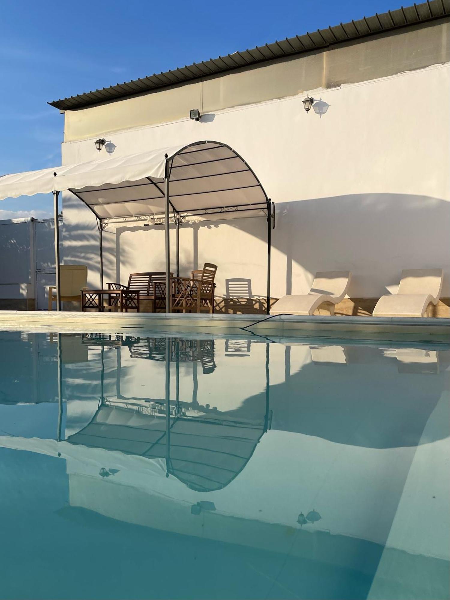 Villa Ramadia フロリーディア エクステリア 写真
