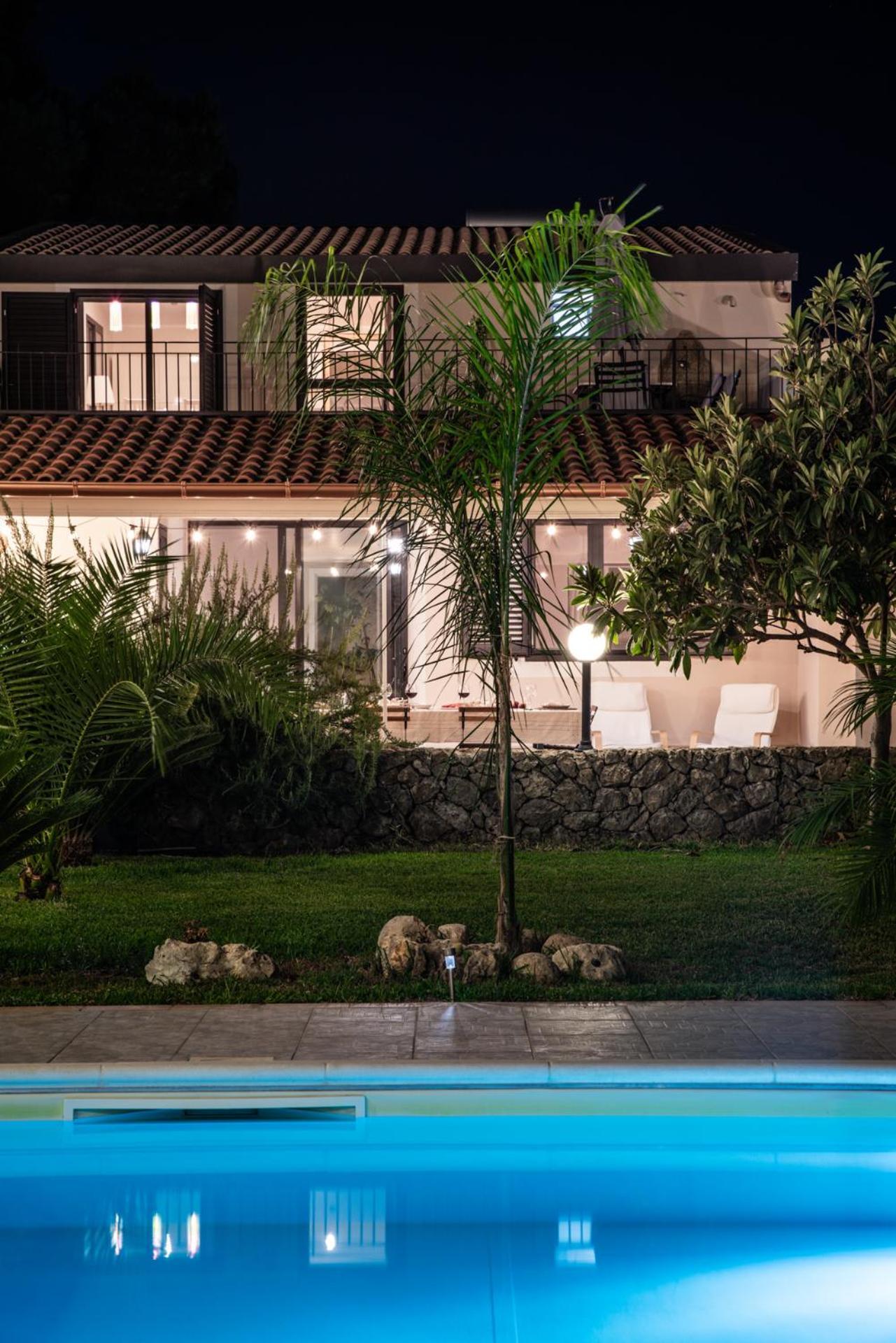 Villa Ramadia フロリーディア エクステリア 写真